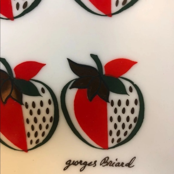 Vintage Georges Briard Glass Plates - Picture 4 of 6